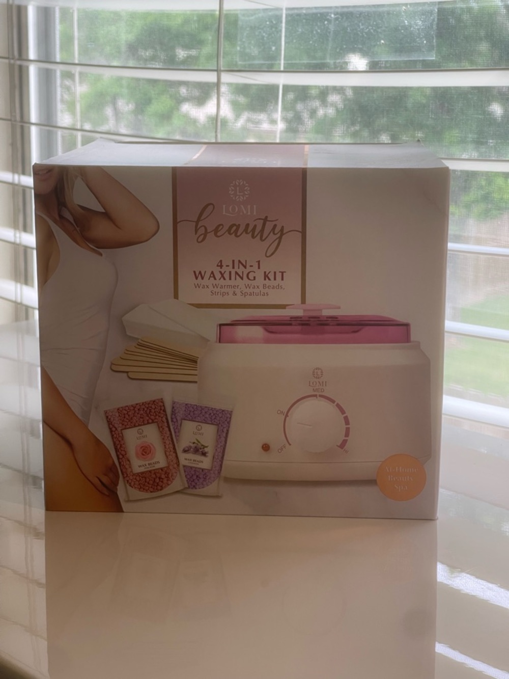 4-in-1 Waxing Kit — White with Pink